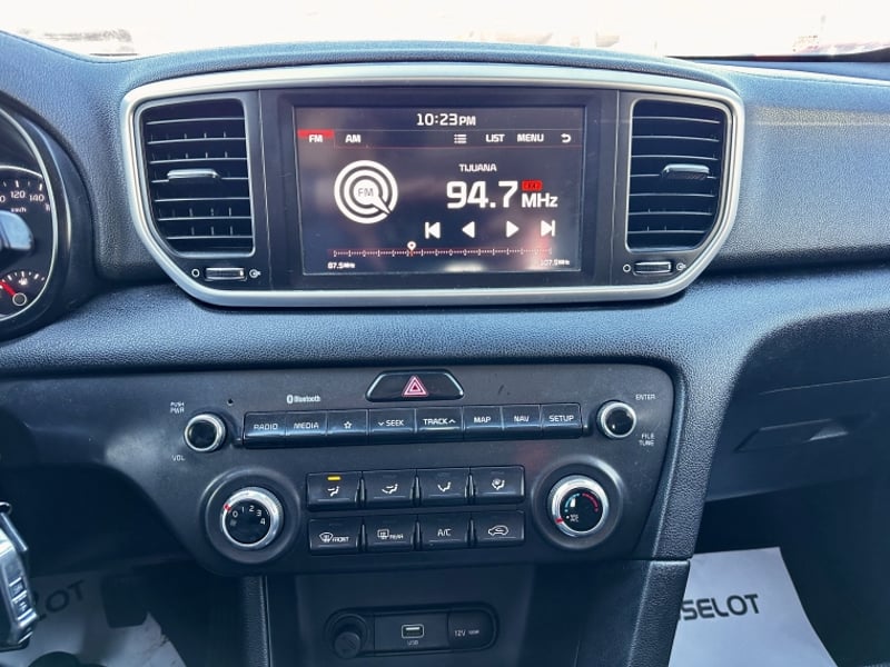 Kia Sportage Lx 2.0 2021 - Imagen 12 de 20