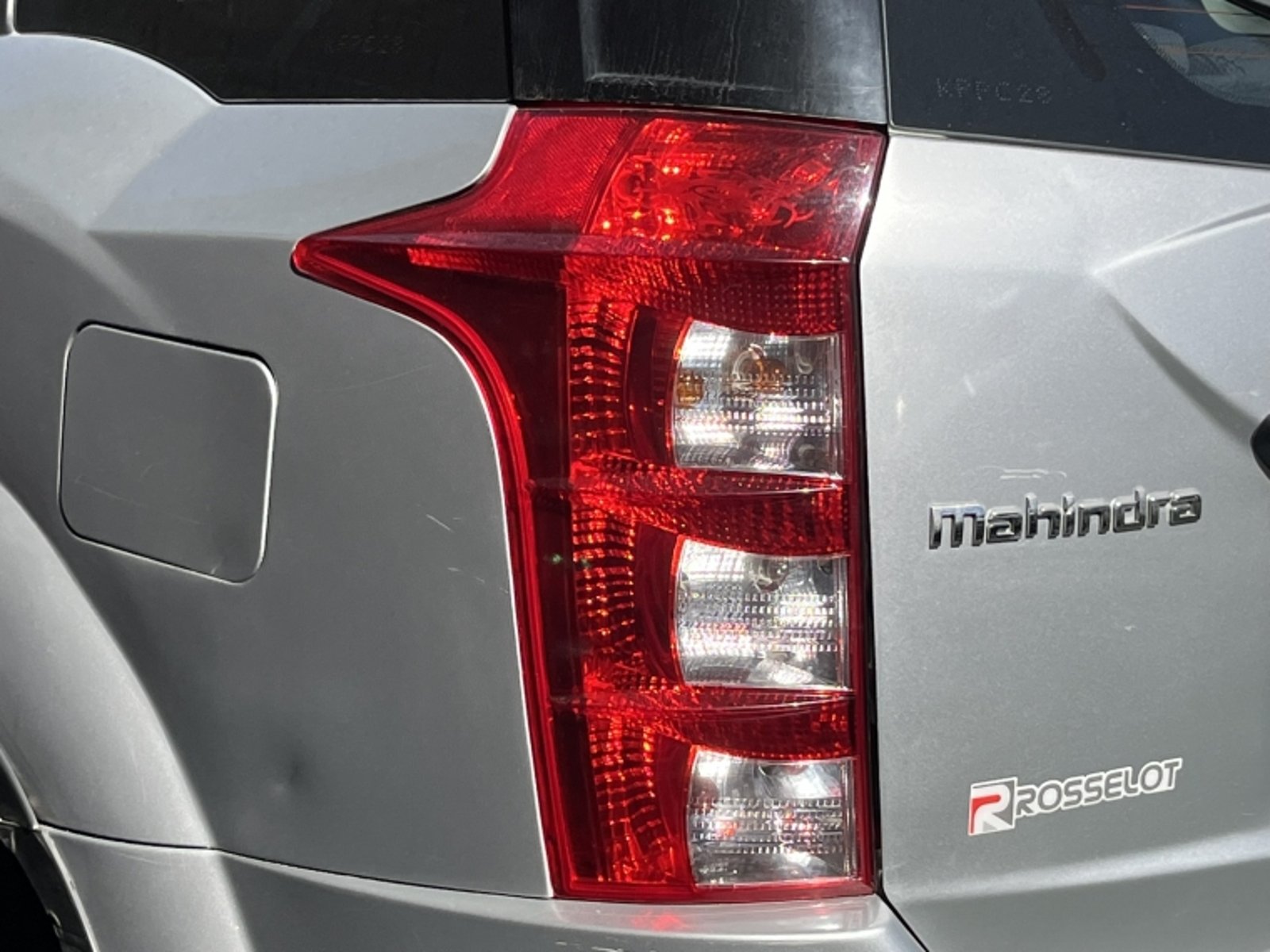 MAHINDRA XUV500 Xuv 500 2.2 2018 - Imagen 10 de 20