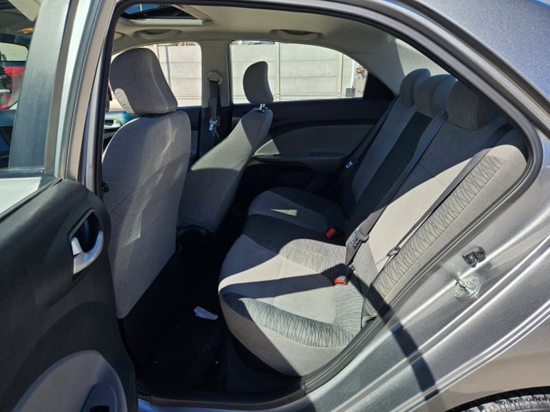 Kia Soluto Mpi 1.4 2024 - Imagen 6 de 17