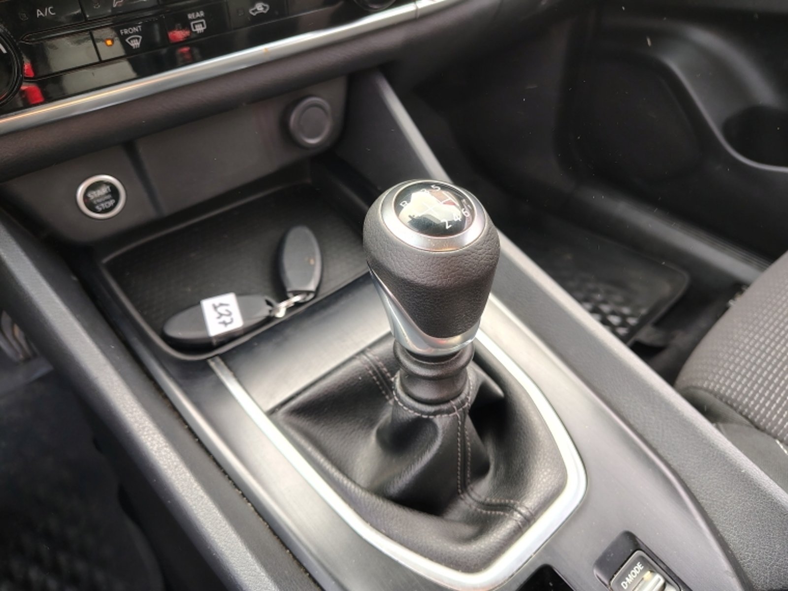 NISSAN Qashqai Turbo 1.3 2023 - Imagen 11 de 20