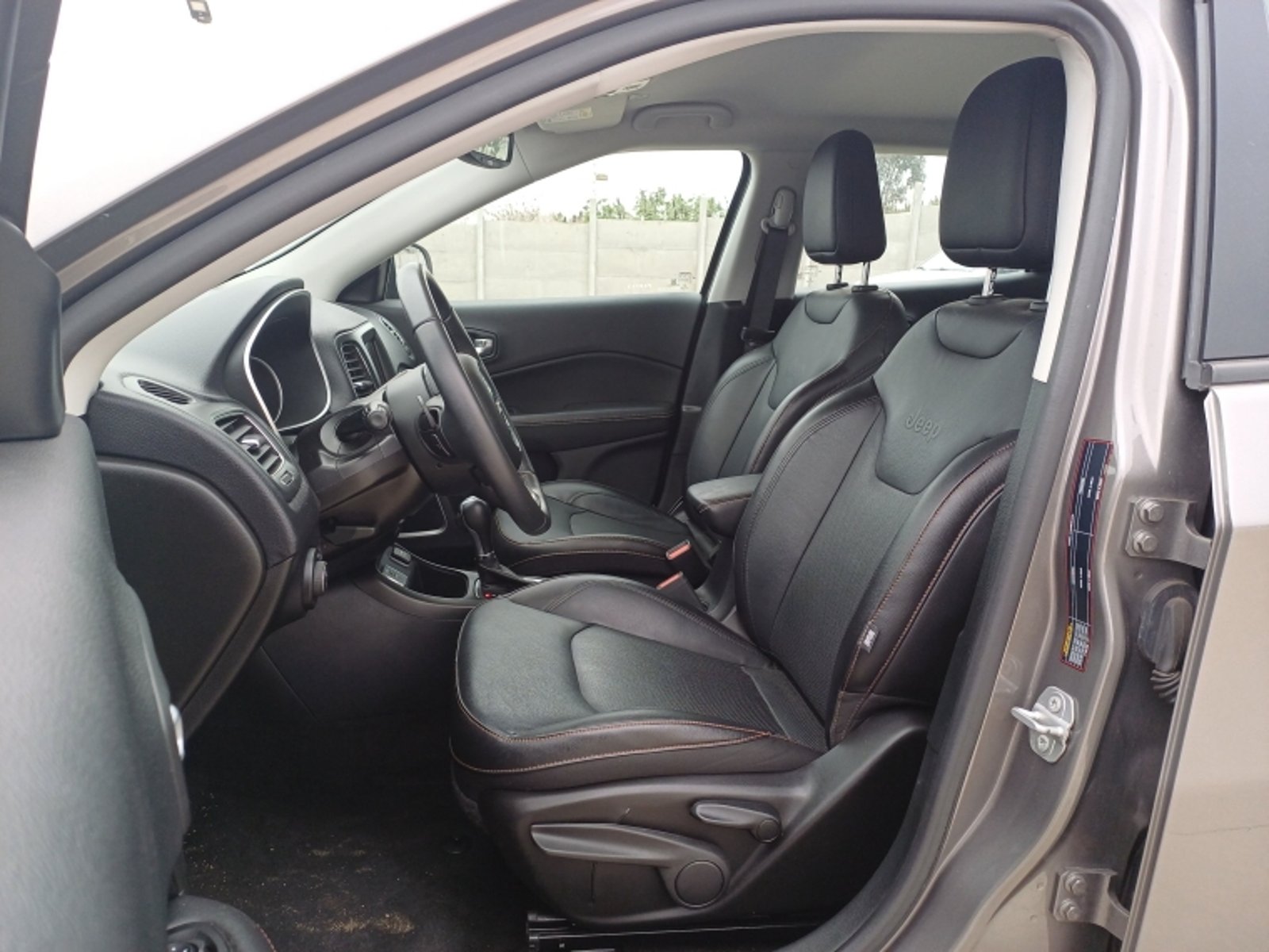JEEP Compass Longitude 2.4 At 2021 - Imagen 11 de 19