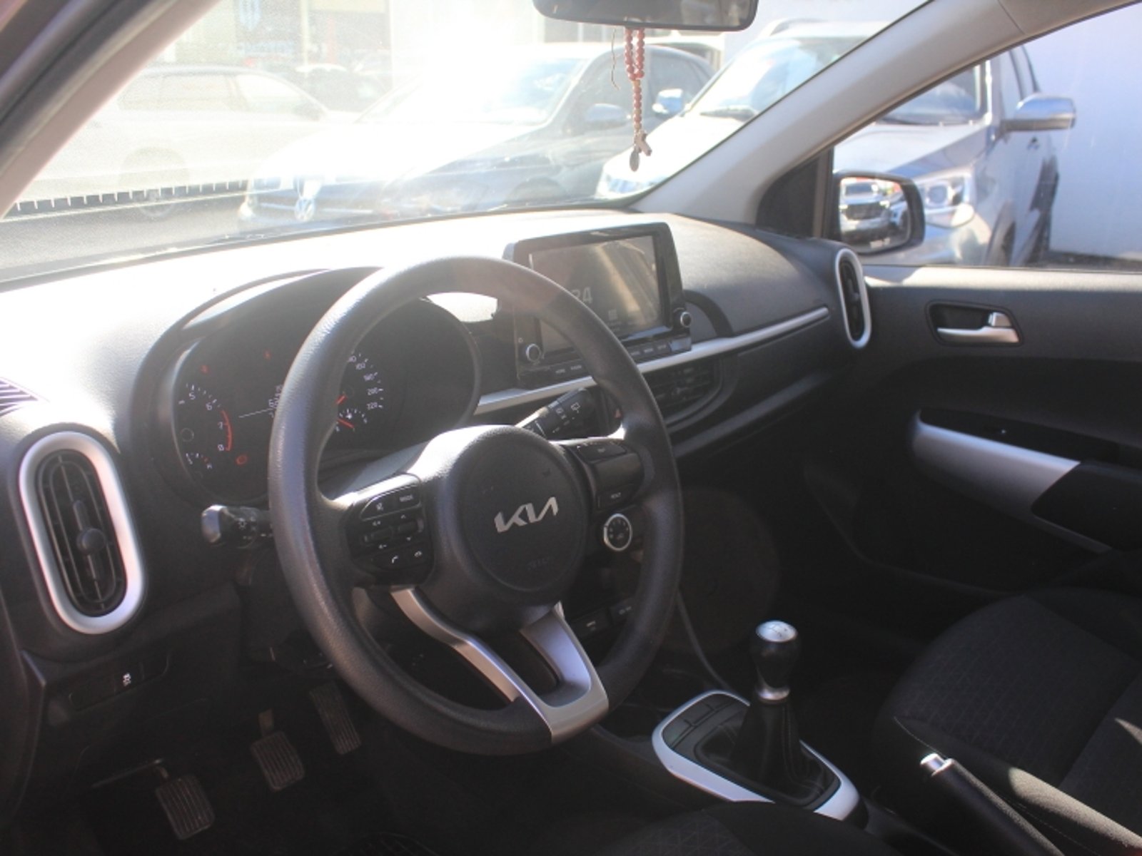 KIA Morning Mpi 1.2 2024 - Imagen 12 de 19