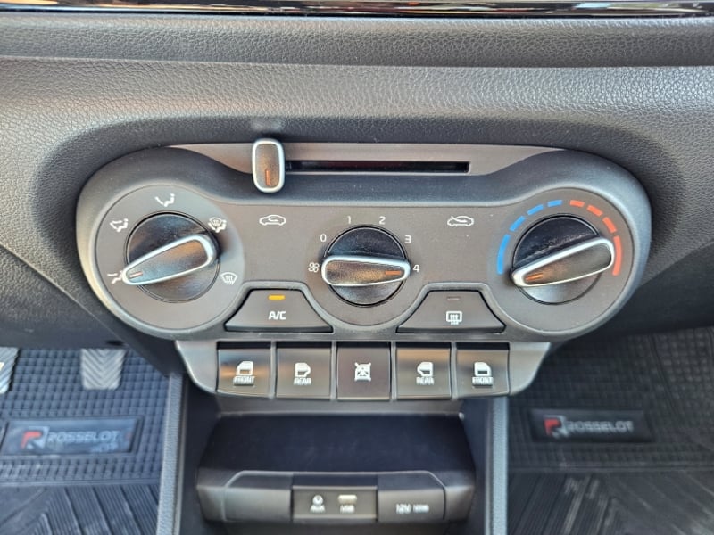 Kia Soluto 1.4 2023 - Imagen 14 de 19