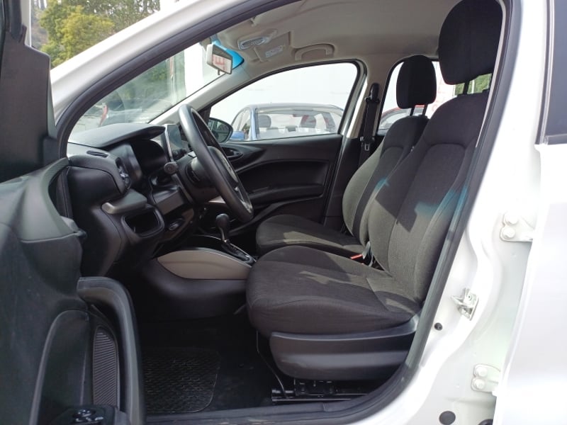 Fiat Cronos Drive 1.8 At 2022 - Imagen 11 de 17
