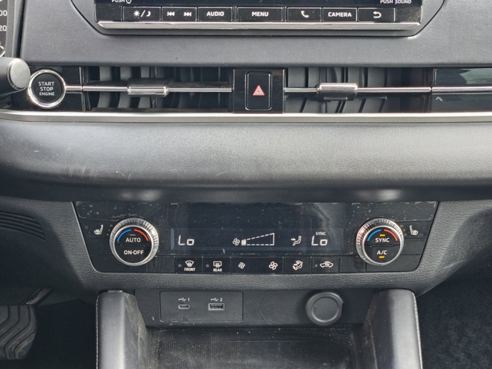 MITSUBISHI Outlander Glx 2.5 Aut 2023 - Imagen 11 de 20