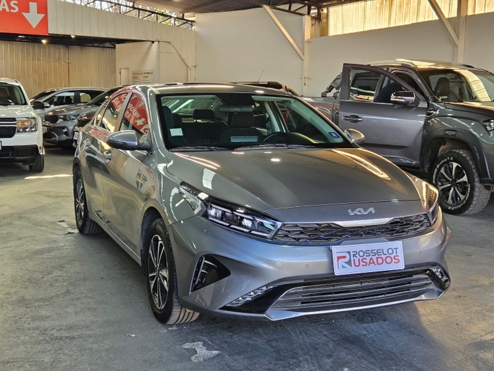 KIA Cerato Mpi 1.6 Aut 2023 - Foto 4 de 20