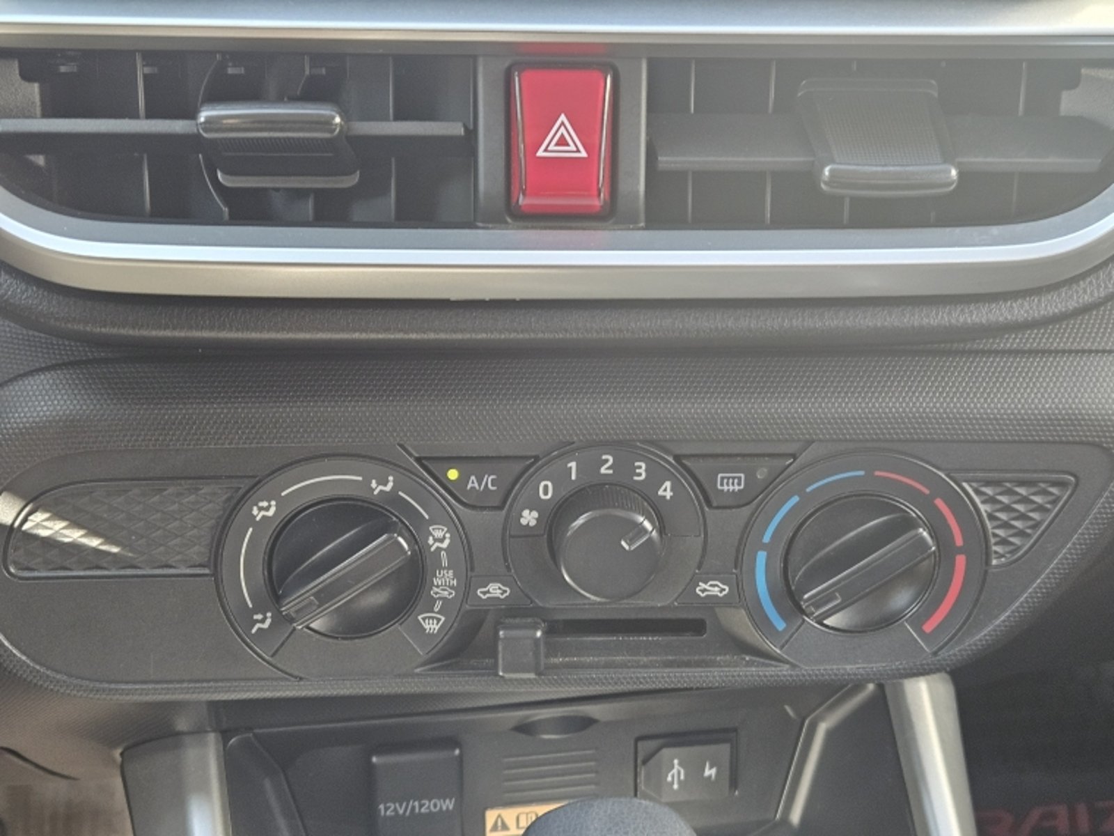 Toyota Raize Cvt 1.2 Aut 2024 - Imagen 14 de 20