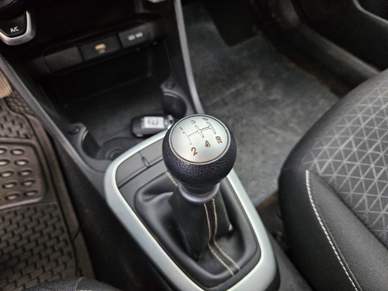 Kia Morning Mpi 1.0 2024 - Imagen 15 de 15