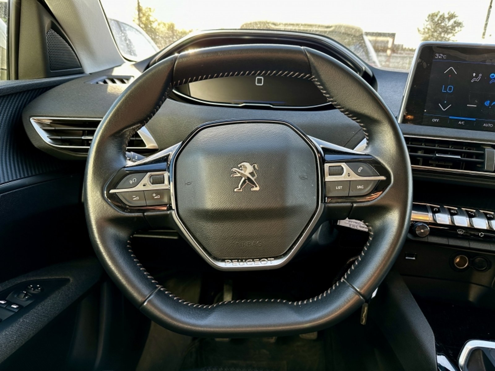 PEUGEOT 3008 Active 1.2 2021 - Imagen 10 de 20