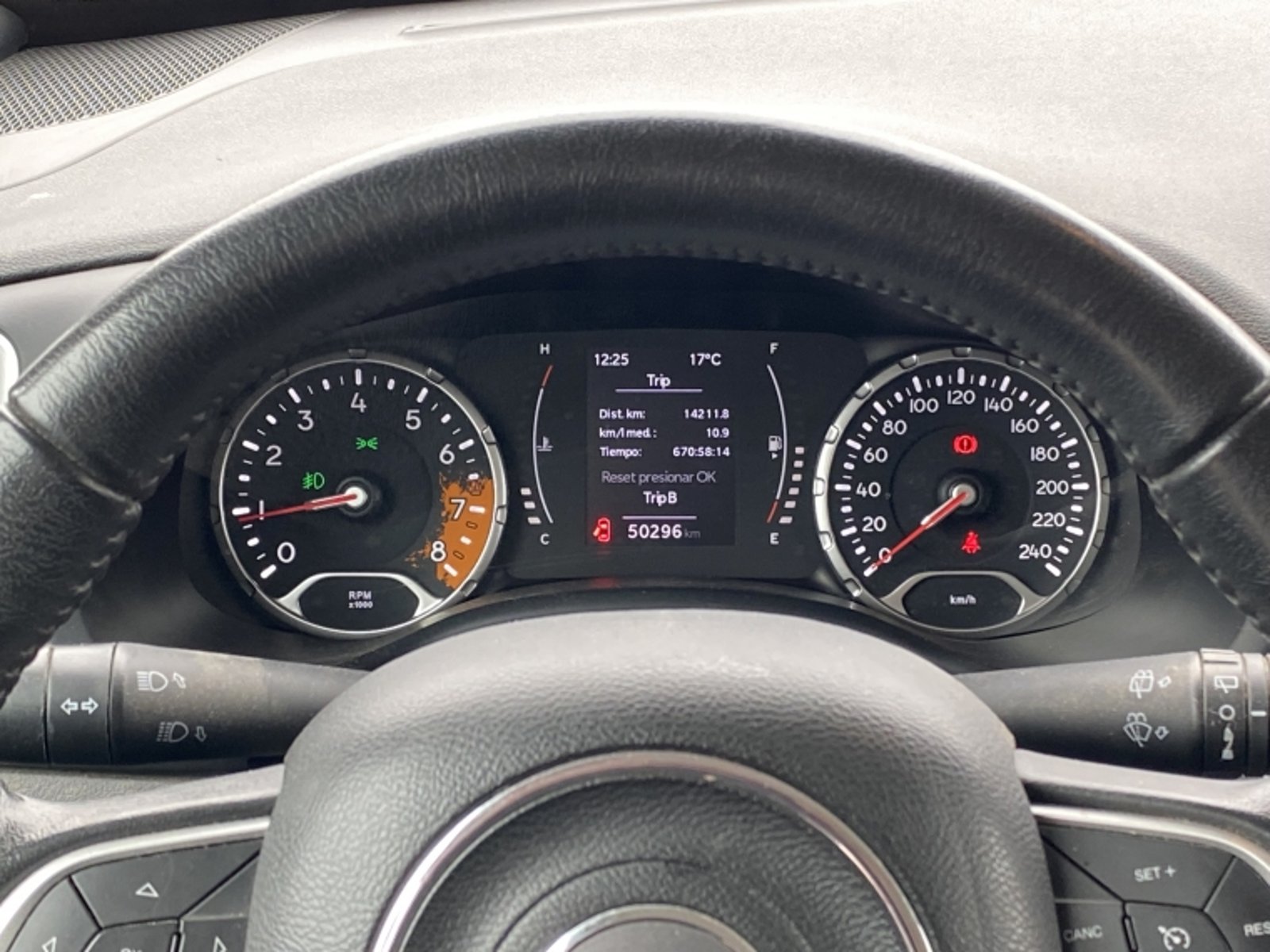 JEEP Renegade Sport 1.8 2022 - Imagen 14 de 20