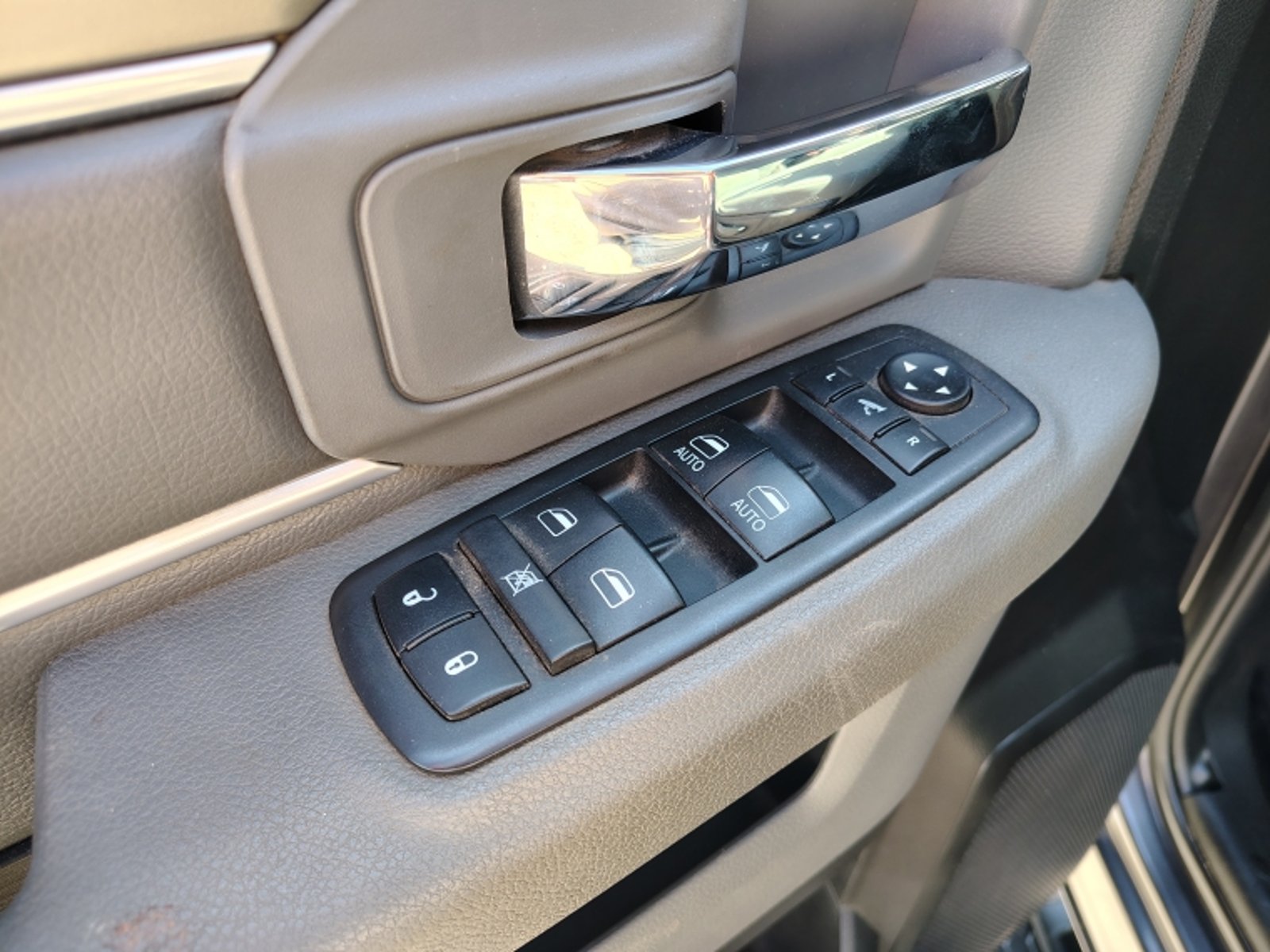 RAM 1500 4x4 3.6 2019 - Imagen 9 de 18