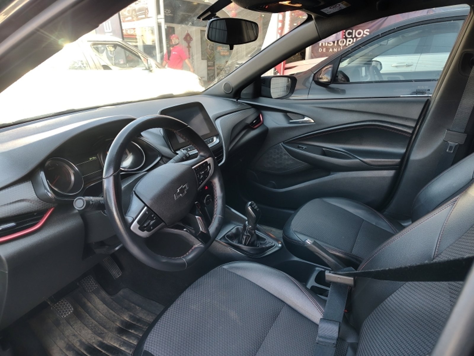 CHEVROLET Onix Hb 1.0 2024 - Imagen 9 de 18
