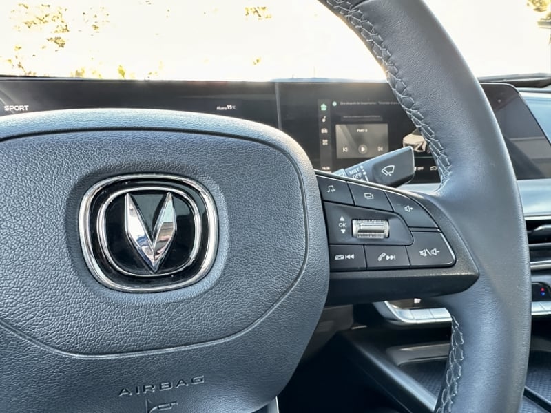 Changan UNI-T Unit Luxury 1.5 Aut 2023 - Imagen 12 de 20