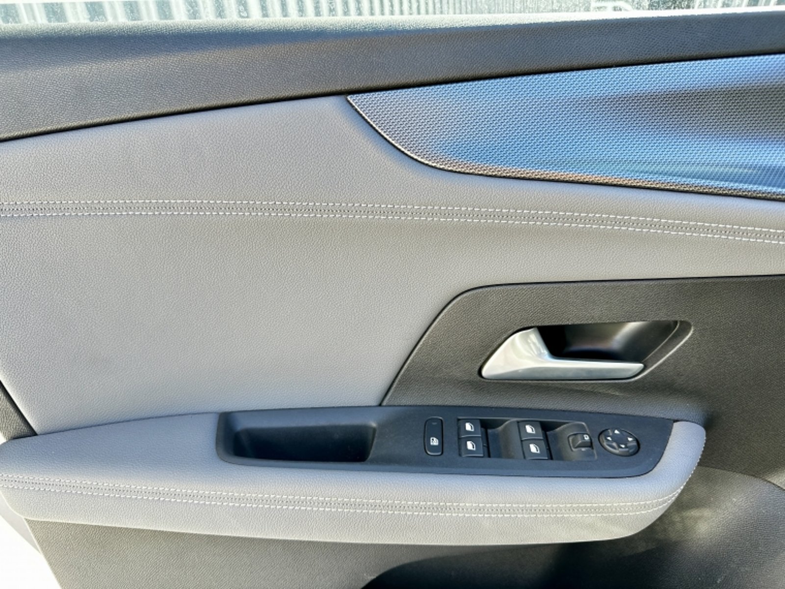 OPEL Mokka 1.2t Aut 2023 - Imagen 16 de 20