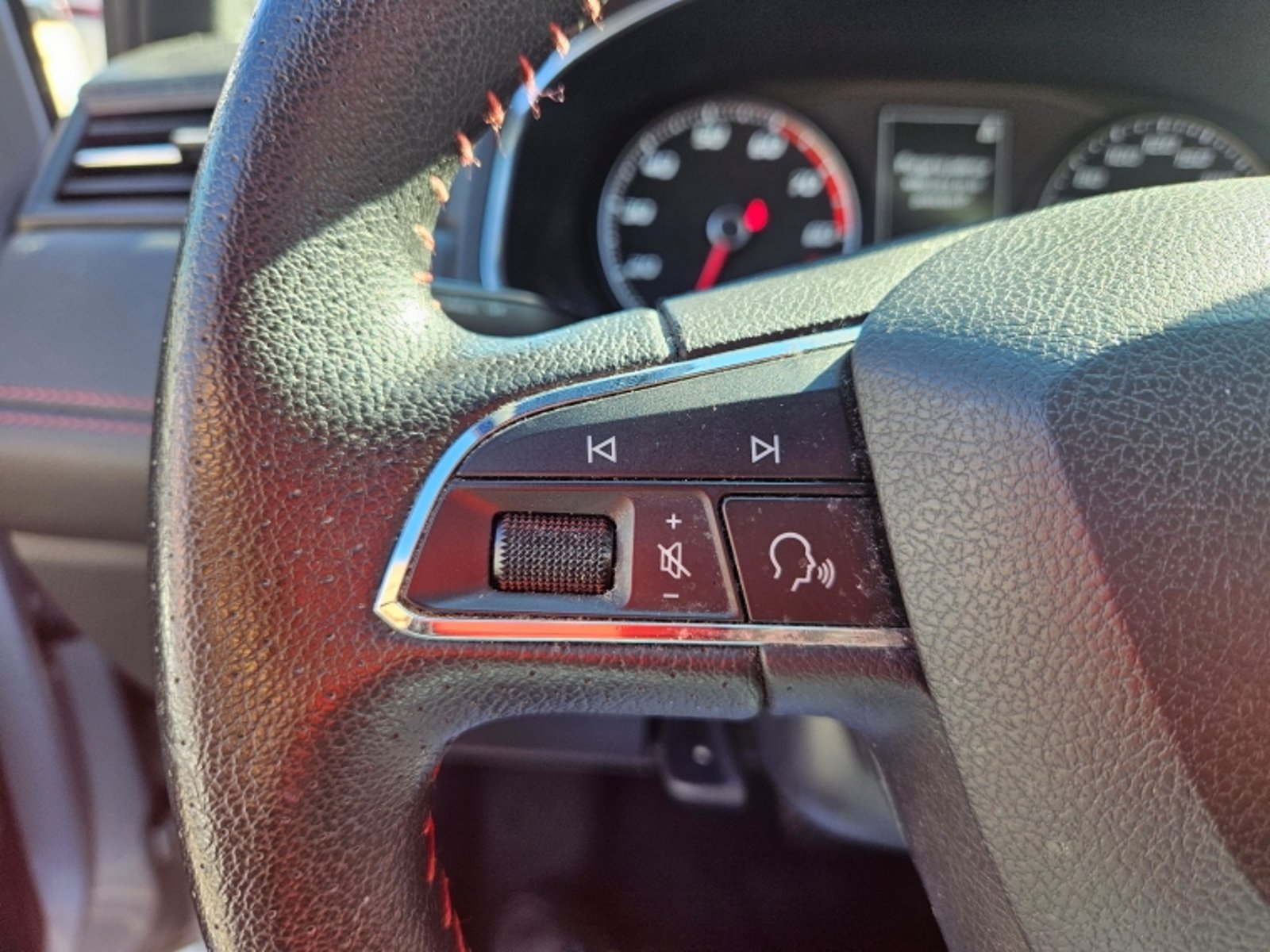 SEAT Arona 1.6 Aut 2020 - Imagen 18 de 20