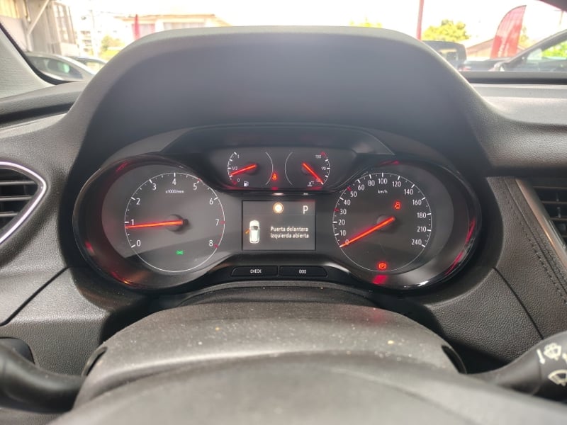 Opel Grandland Td At8 1.5 Aut 2021 - Imagen 16 de 20
