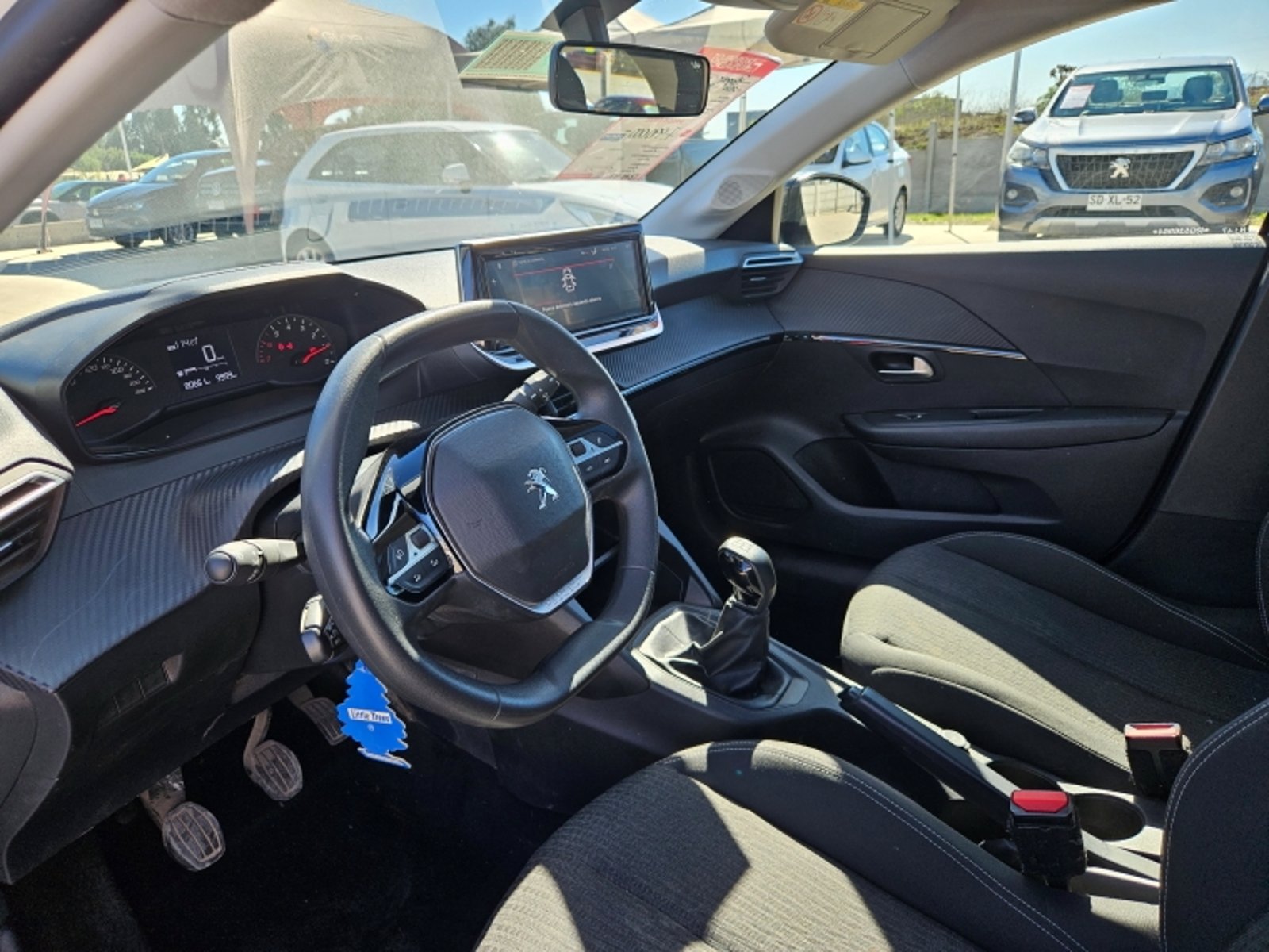 Peugeot 208 Nuevo 208 Style Puretech 75 Mt 1.2 Blanco Euro 6b 2024 - Imagen 13 de 20