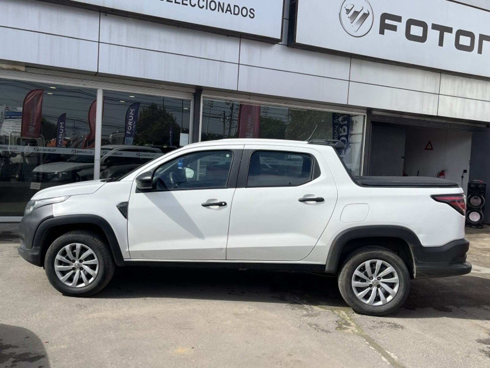 RAM 700 Slt Cd 4x2 1.4 2023 - Foto 2 de 20