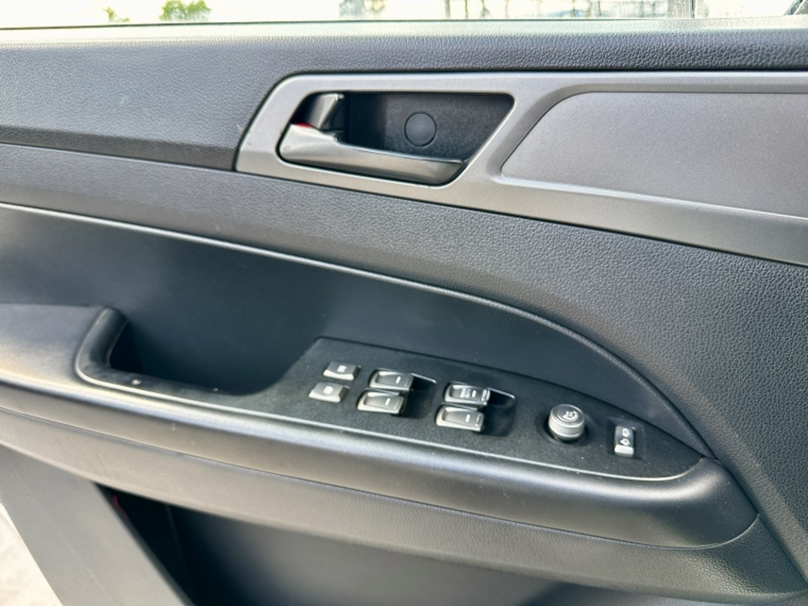 SSANGYONG GRAND MUSSO Musso Grand 2.2 4x4 Mt Full - Ql712 Euro Vi Mn 2023 - Imagen 14 de 20
