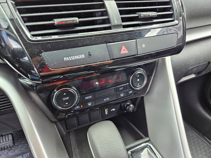 Mitsubishi Eclipse Cross Rx 1.5 Aut 2023 - Imagen 12 de 17