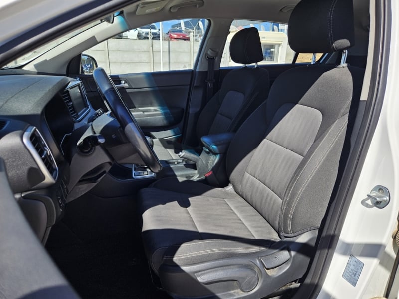 Kia Sportage Lx 2.0l Gsl 6mt 2wd 4x2 2019 - Imagen 14 de 20