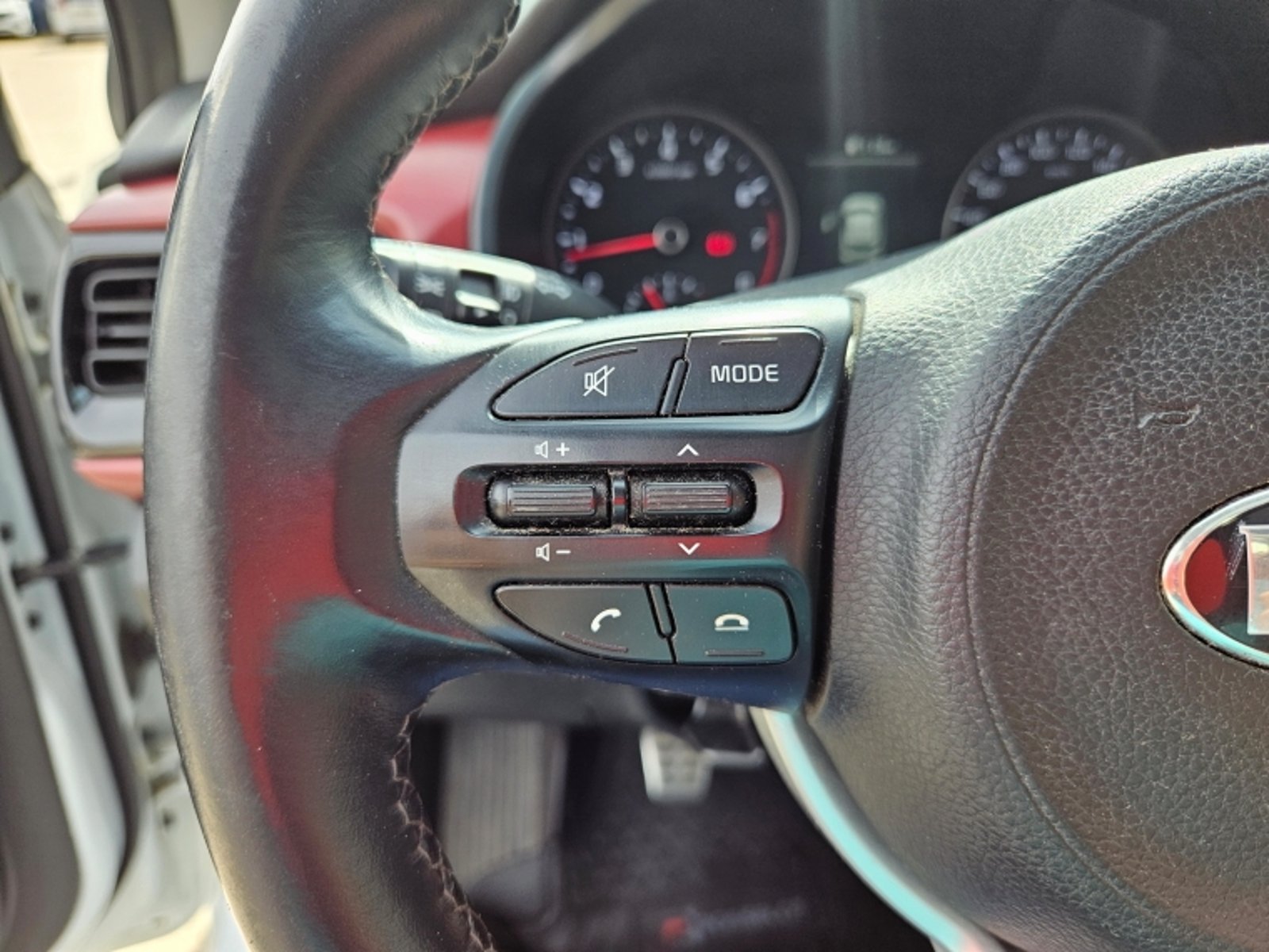 Kia Rio 5 Sport 1.6 2021 - Imagen 15 de 20