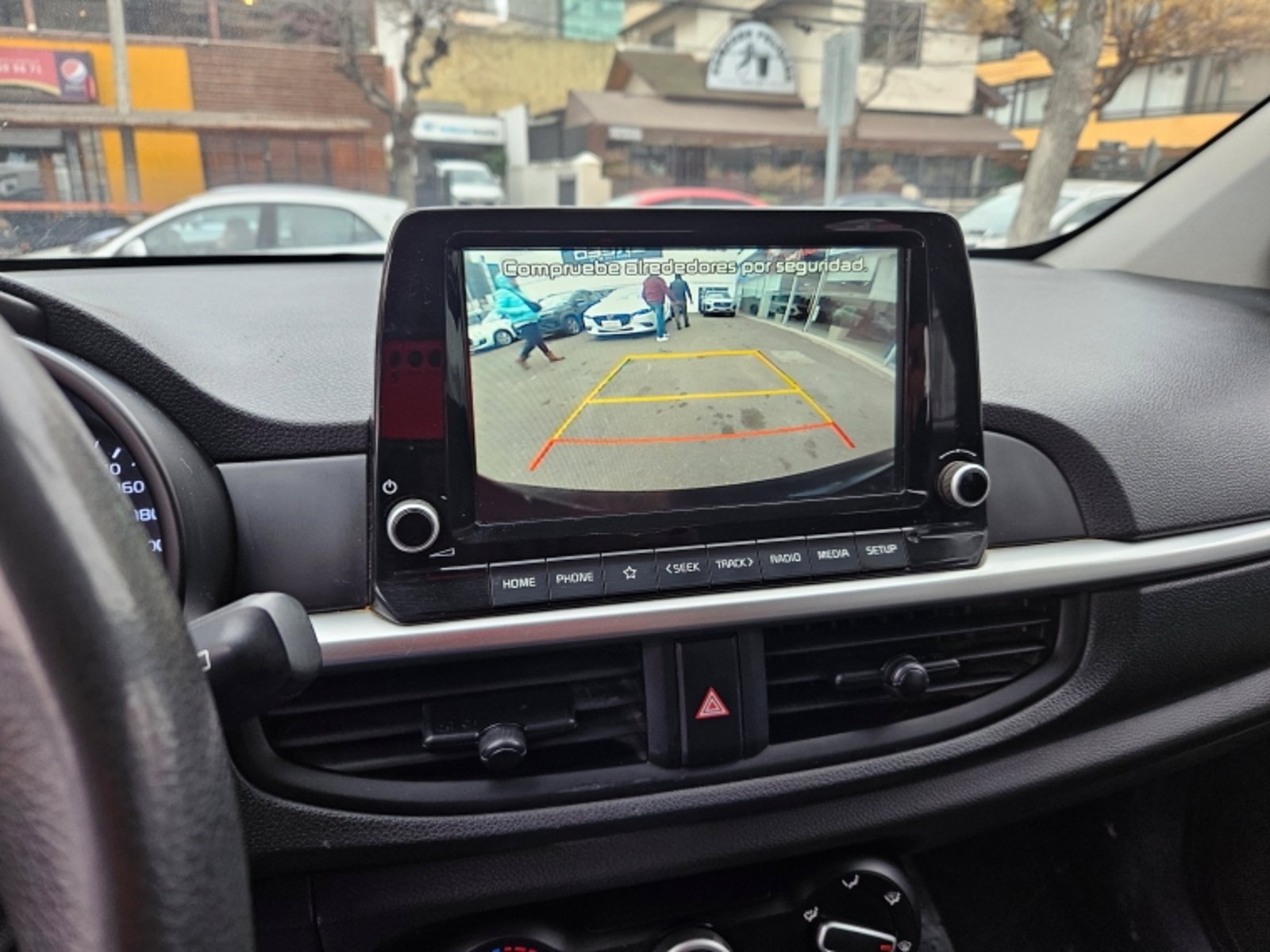 Kia Morning Mpi 1.0 2024 - Imagen 16 de 20