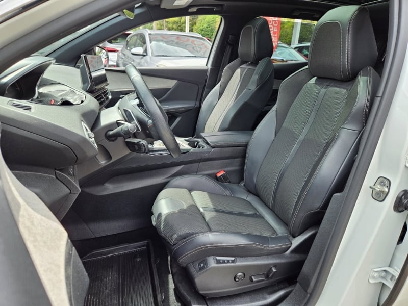 Peugeot 3008 Puretech 180 Eat8 1.6 Aut 2023 - Imagen 10 de 20