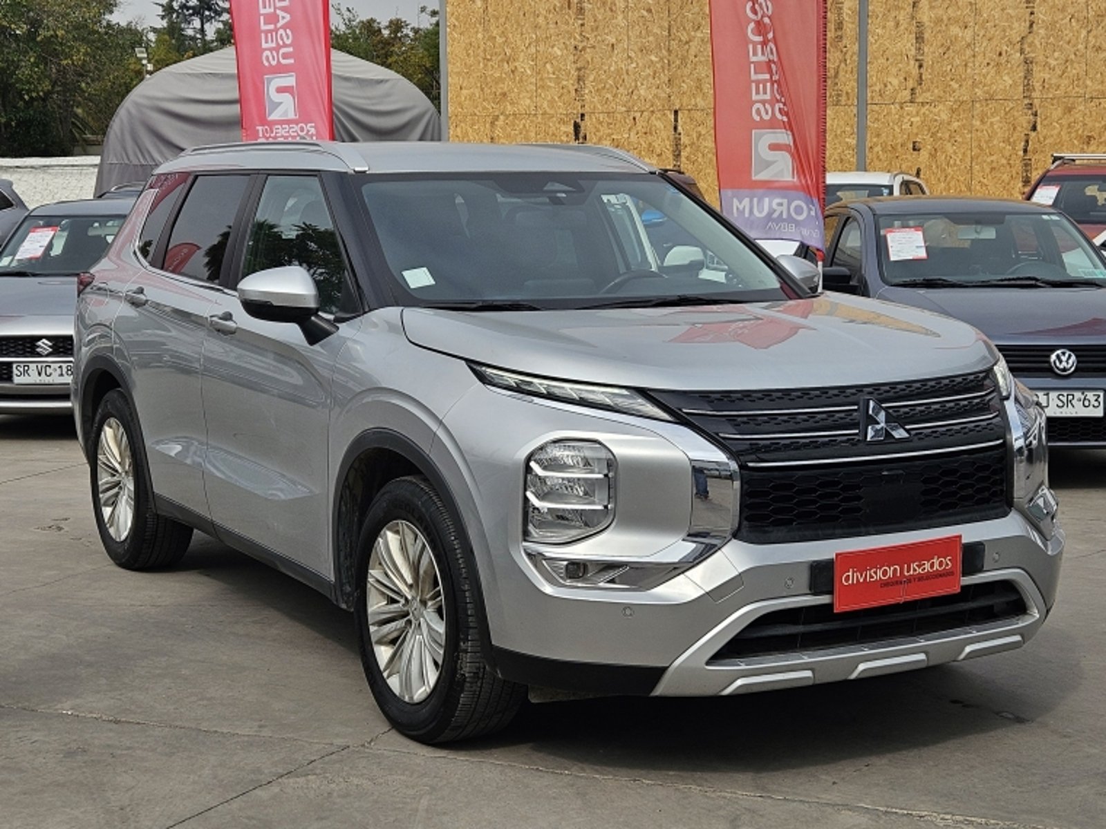 Mitsubishi Outlander Glx 2.5 Aut 2023 - Foto 3 de 20