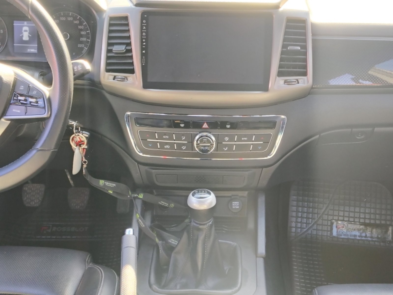 SSANGYONG Musso Dcab 4x4 2.2 2024 - Imagen 10 de 20