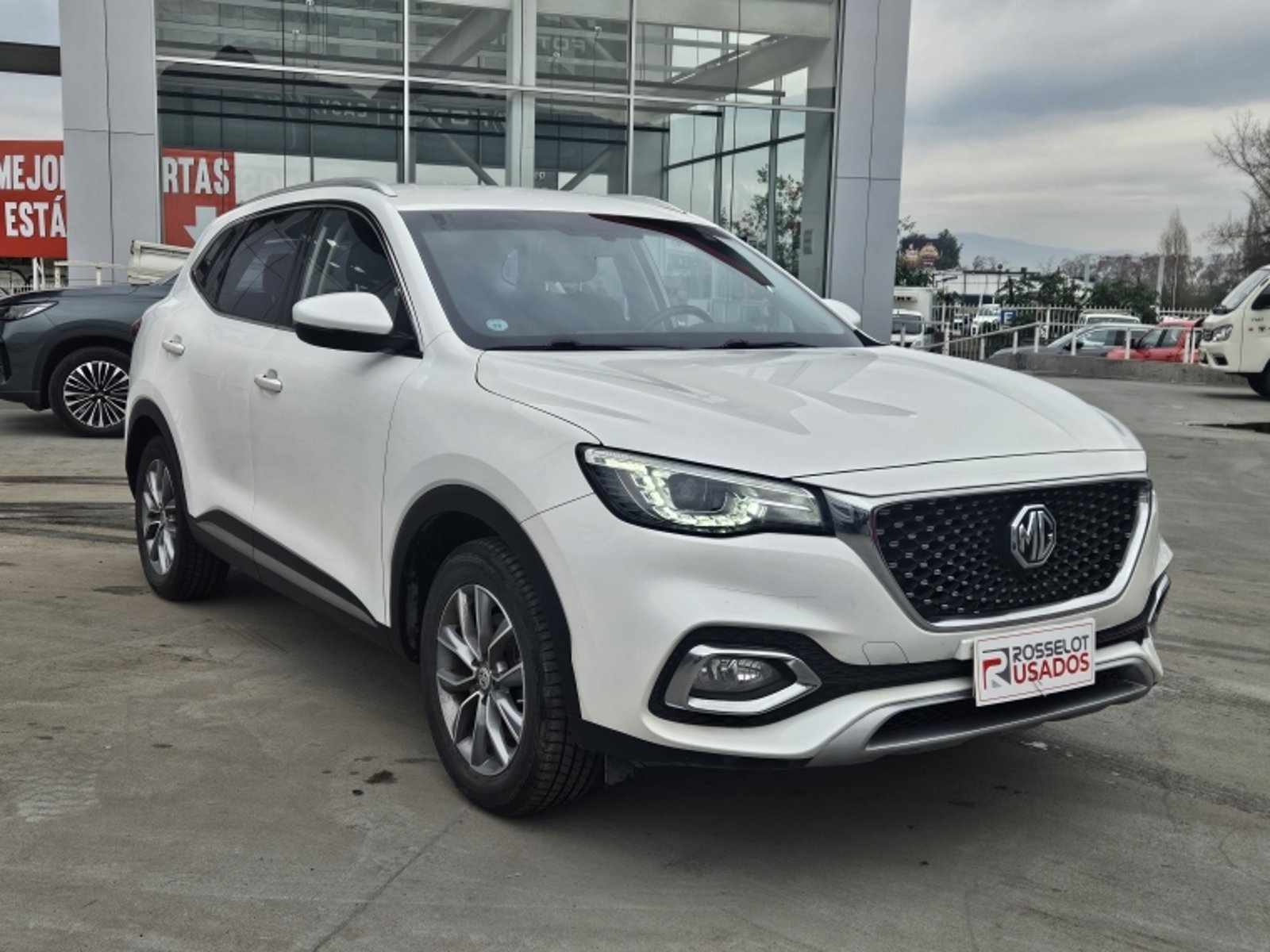 MG Hs 1.5t 2023 - Imagen 3 de 20