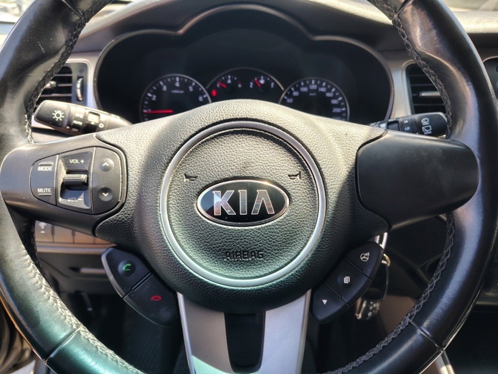 KIA CARENS New Carens Ex 2.0 2019 - Imagen 14 de 17
