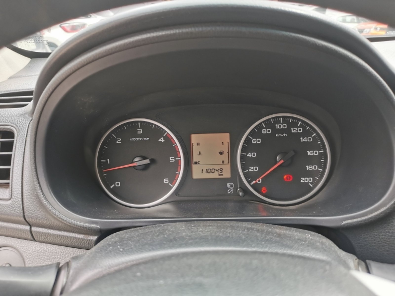 MITSUBISHI L200 D/c 2.4 Katana Crt 4x4 2016 - Imagen 8 de 18