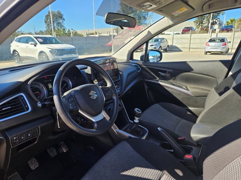 Suzuki SX4 S Cross Gl 1.4 2023 - Imagen 13 de 20