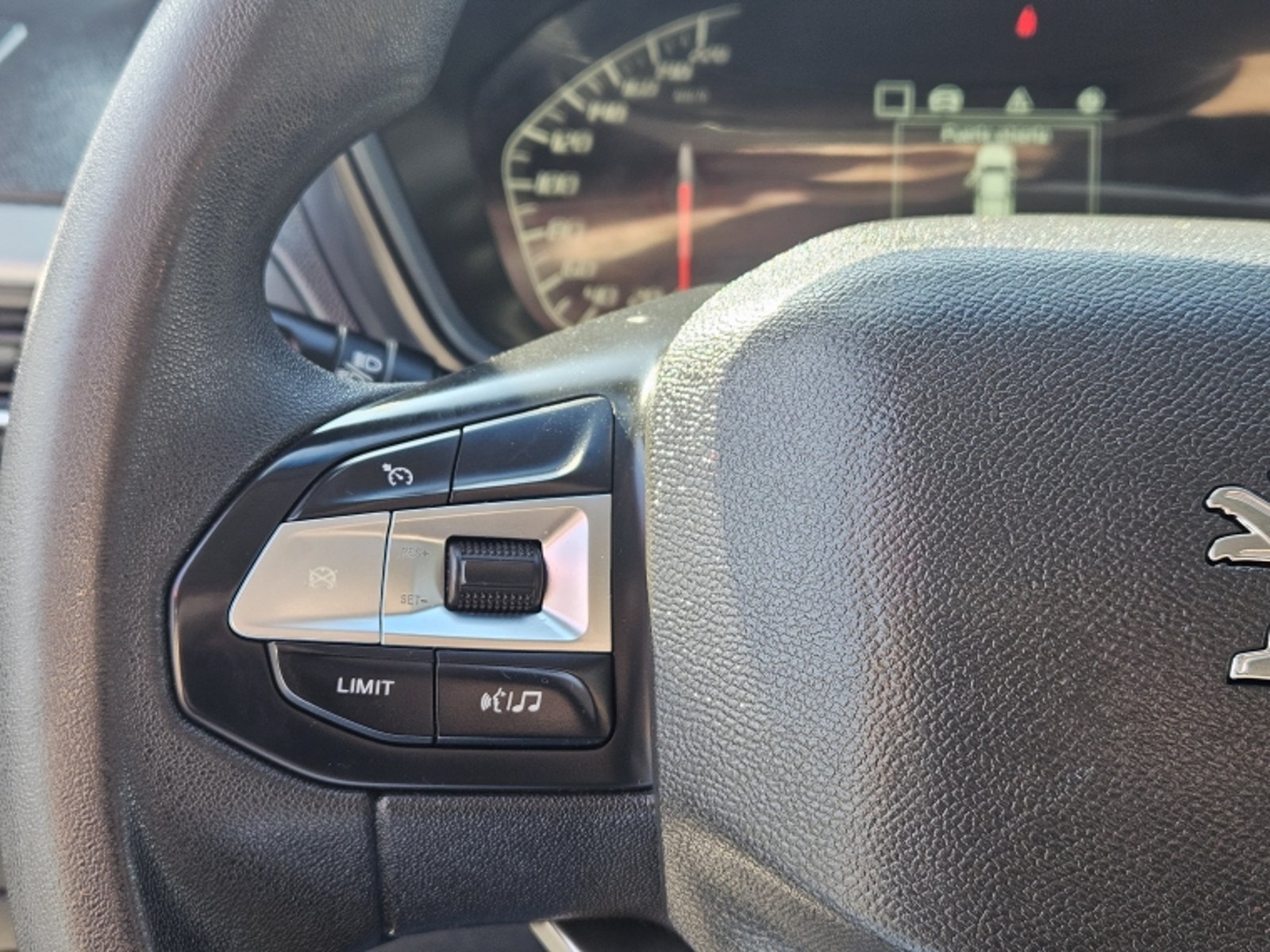 PEUGEOT Landtrek Active Hdi 150 4x2 2022 - Imagen 18 de 20