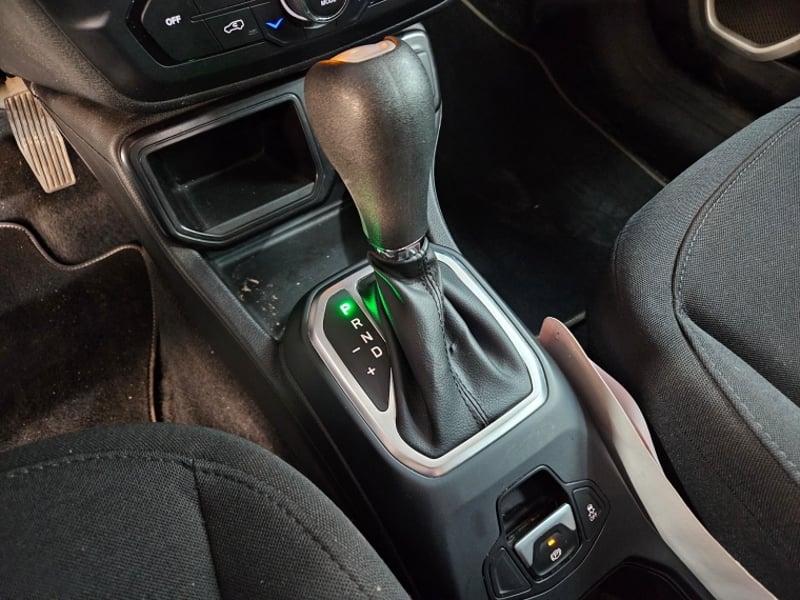 Jeep Renegade Sport Lx 1.8 Aut 2022 - Imagen 15 de 20