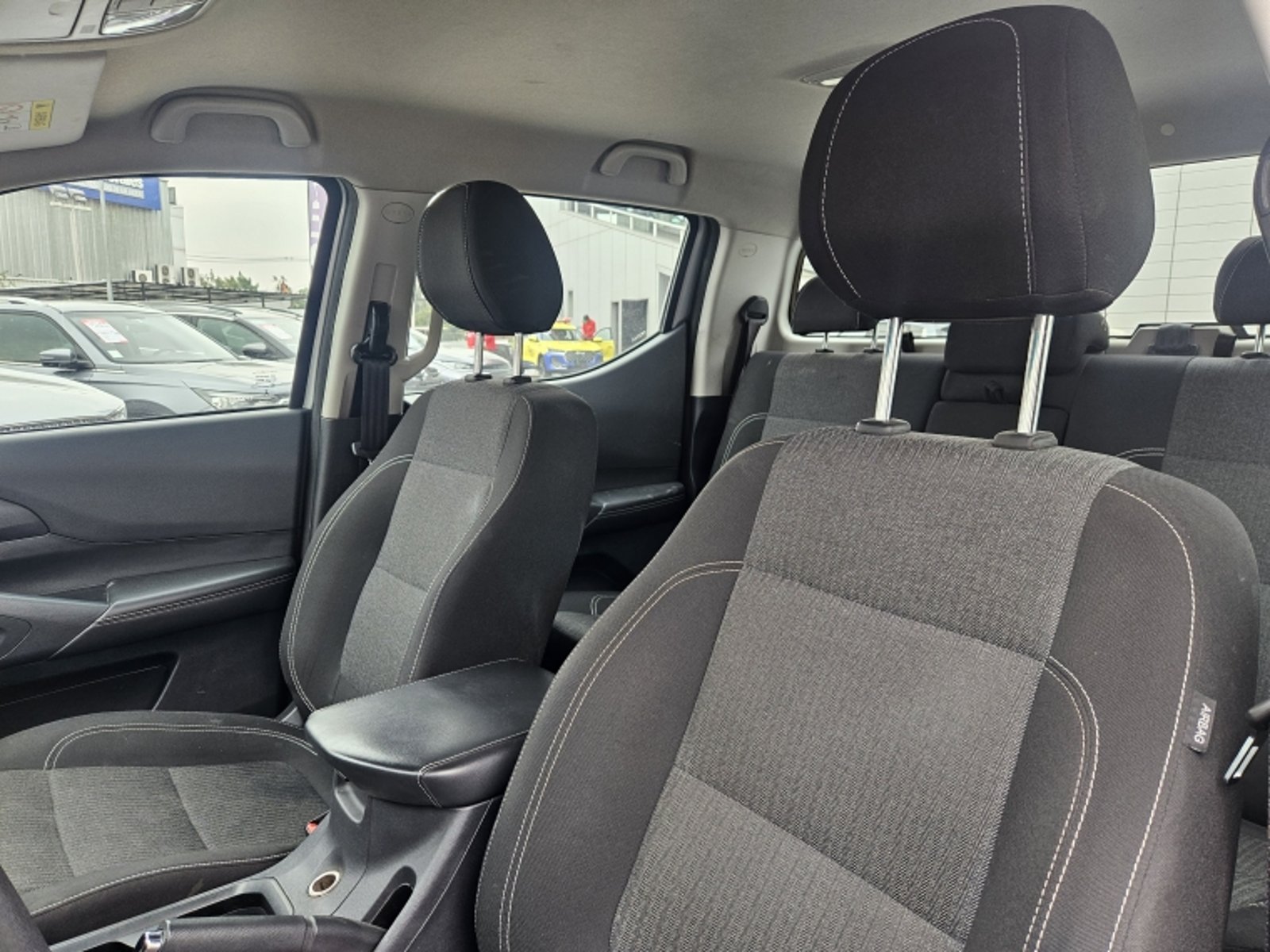 PEUGEOT Landtrek Active Bluehdi 180 4x2 Euro 6b 2024 - Imagen 15 de 20