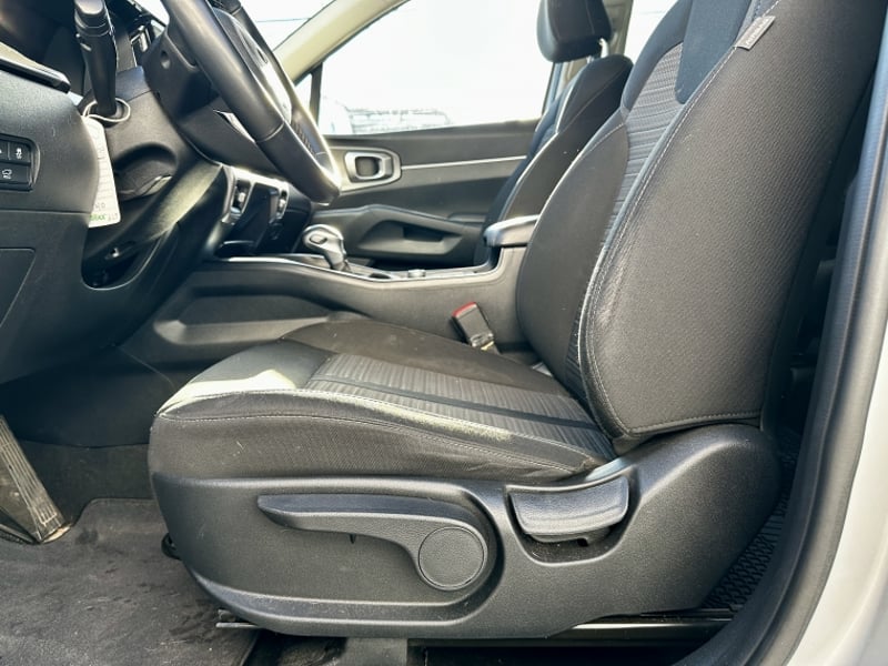 Kia Sorento Ex 2.5 Aut 2021 - Imagen 16 de 20