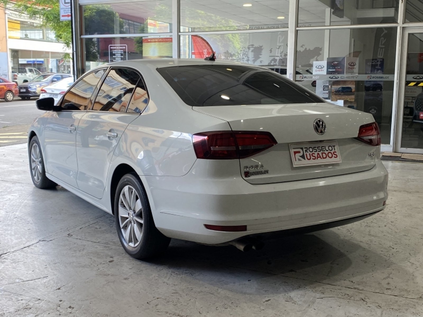 Volkswagen Bora Tdi Advance 2.0 At 2017 - Imagen 6 de 20