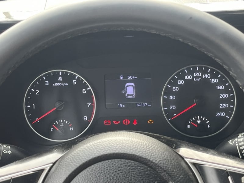 Kia Seltos Mpi 6mt 1.6 2023 - Imagen 18 de 20