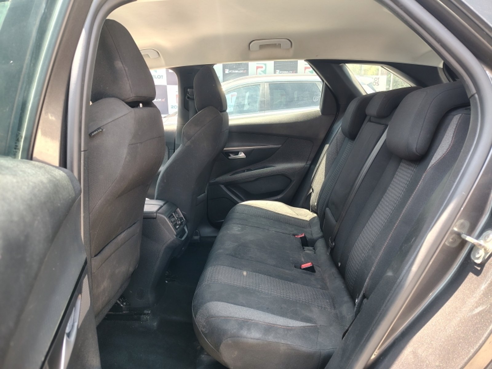 PEUGEOT 3008 Puretech 1.2l 2021 - Imagen 8 de 20