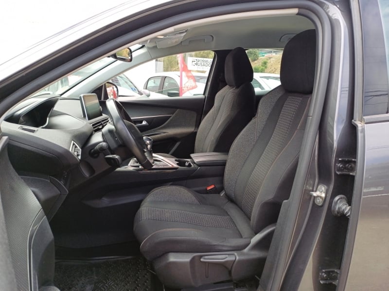 Peugeot 3008 Puretech 1.2l 2022 - Imagen 11 de 20