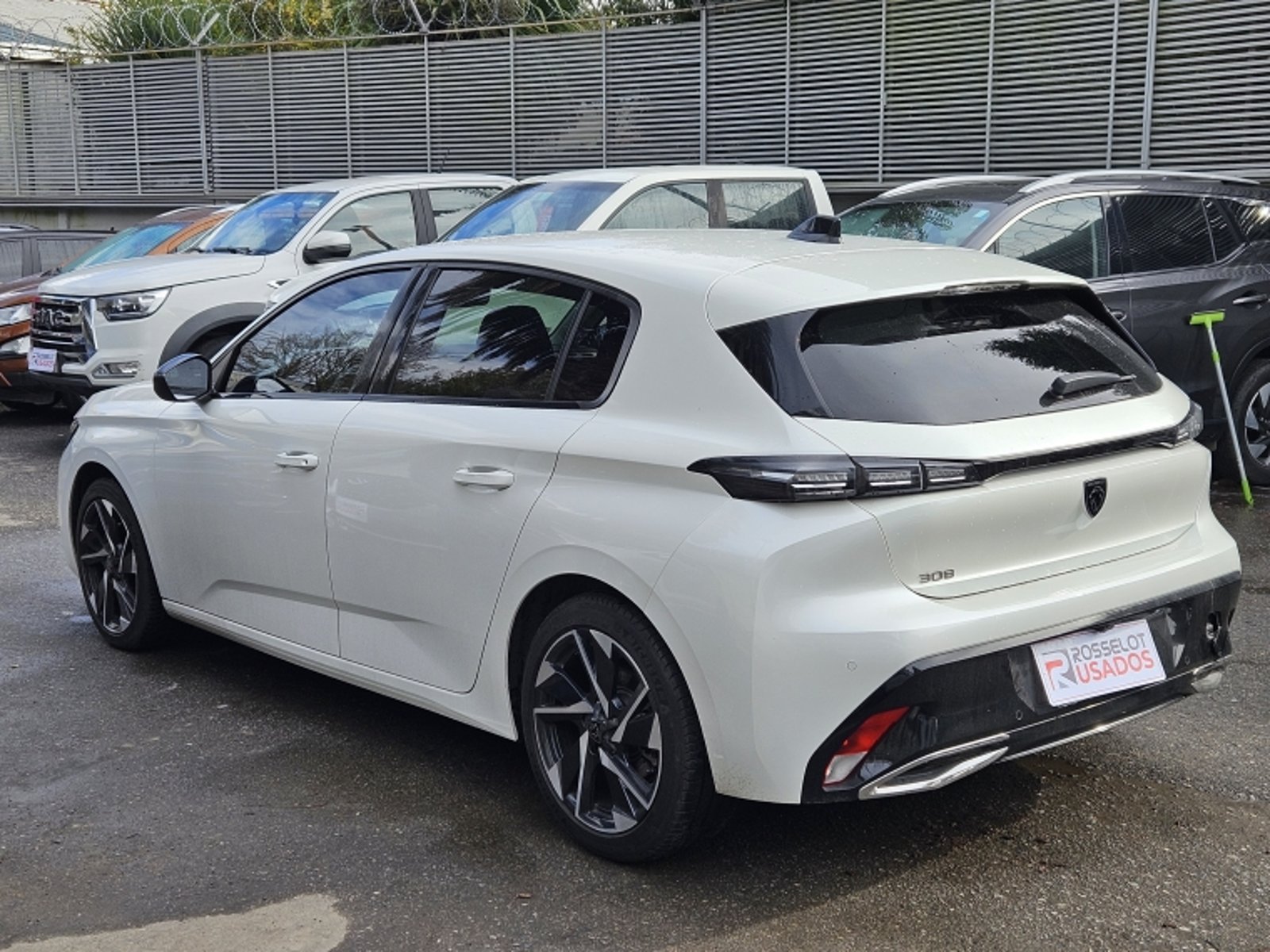 PEUGEOT 308 Bluehdi 1.5 Aut 2023 - Imagen 8 de 20