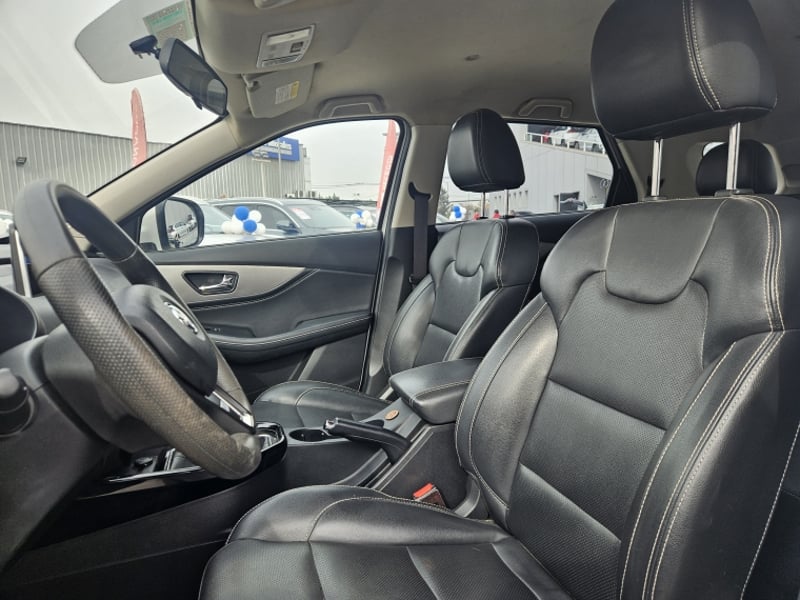 DFSK 560 Suv 560 4x2 1.8 2024 - Imagen 15 de 20