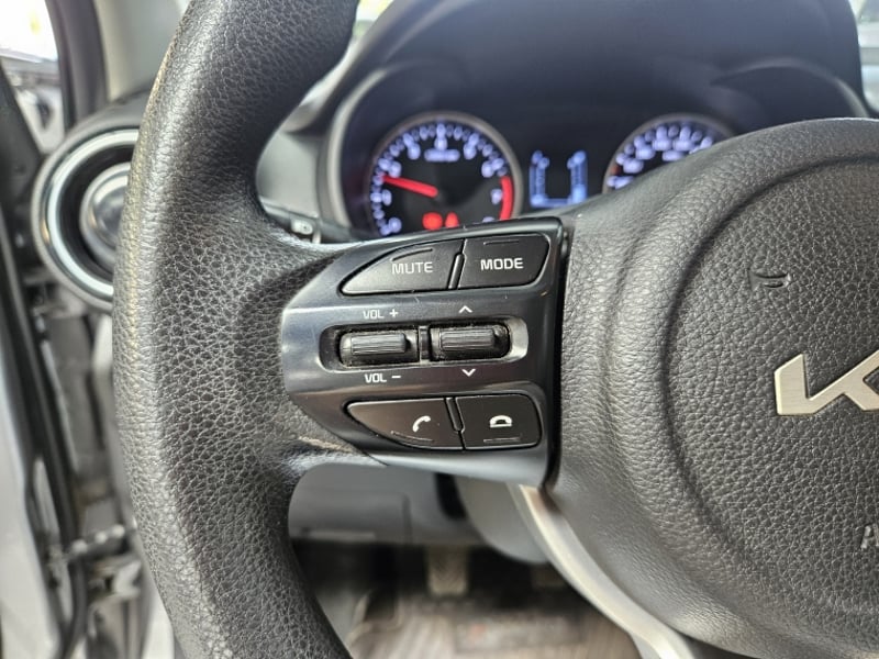 Kia Soluto Mpi 1.4 2024 - Imagen 15 de 17