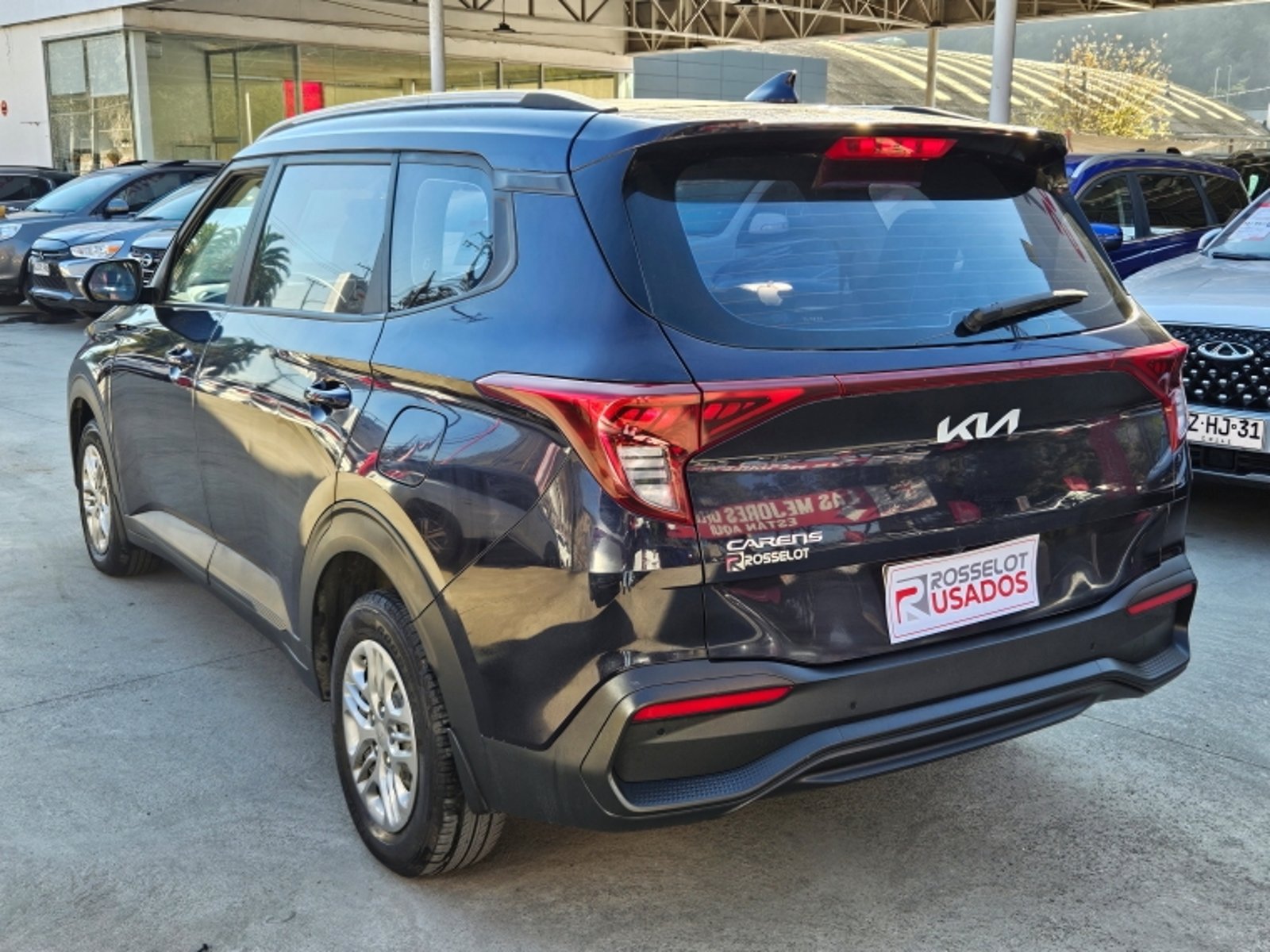 KIA Carens Lx 1.5 2023 - Imagen 7 de 20