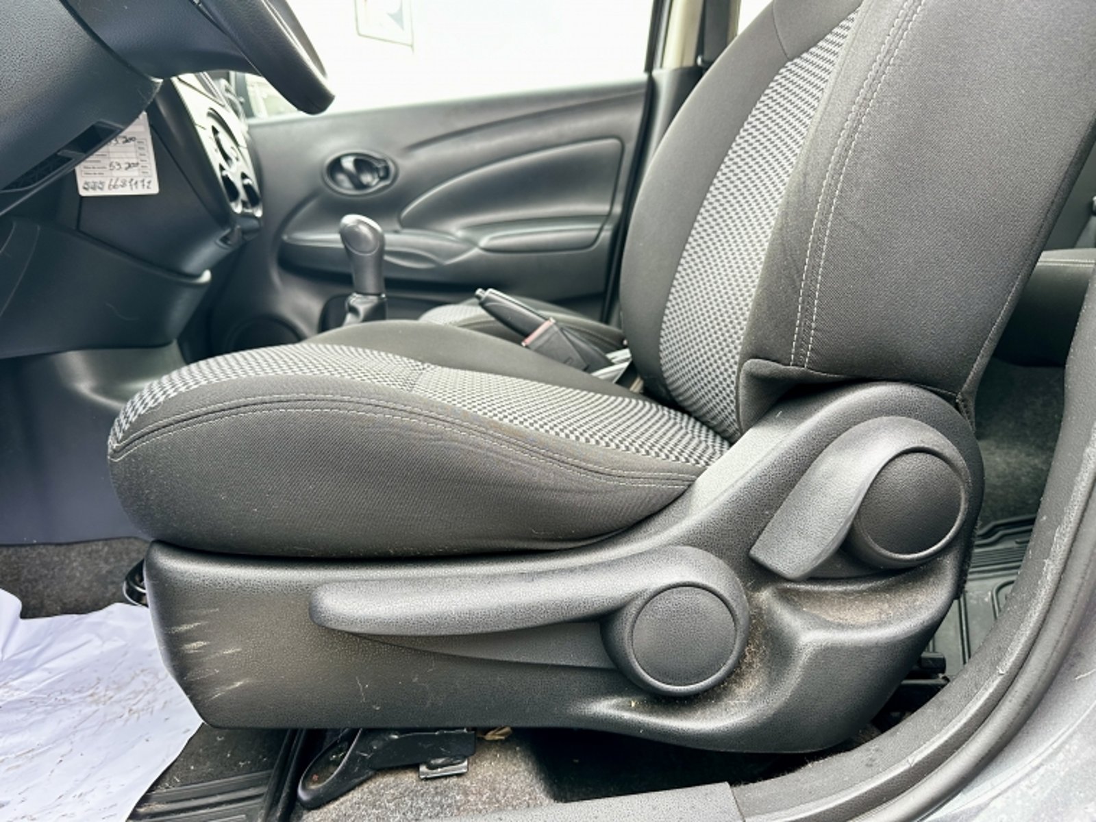 Nissan Versa Sedan 1.6 2021 - Imagen 16 de 20