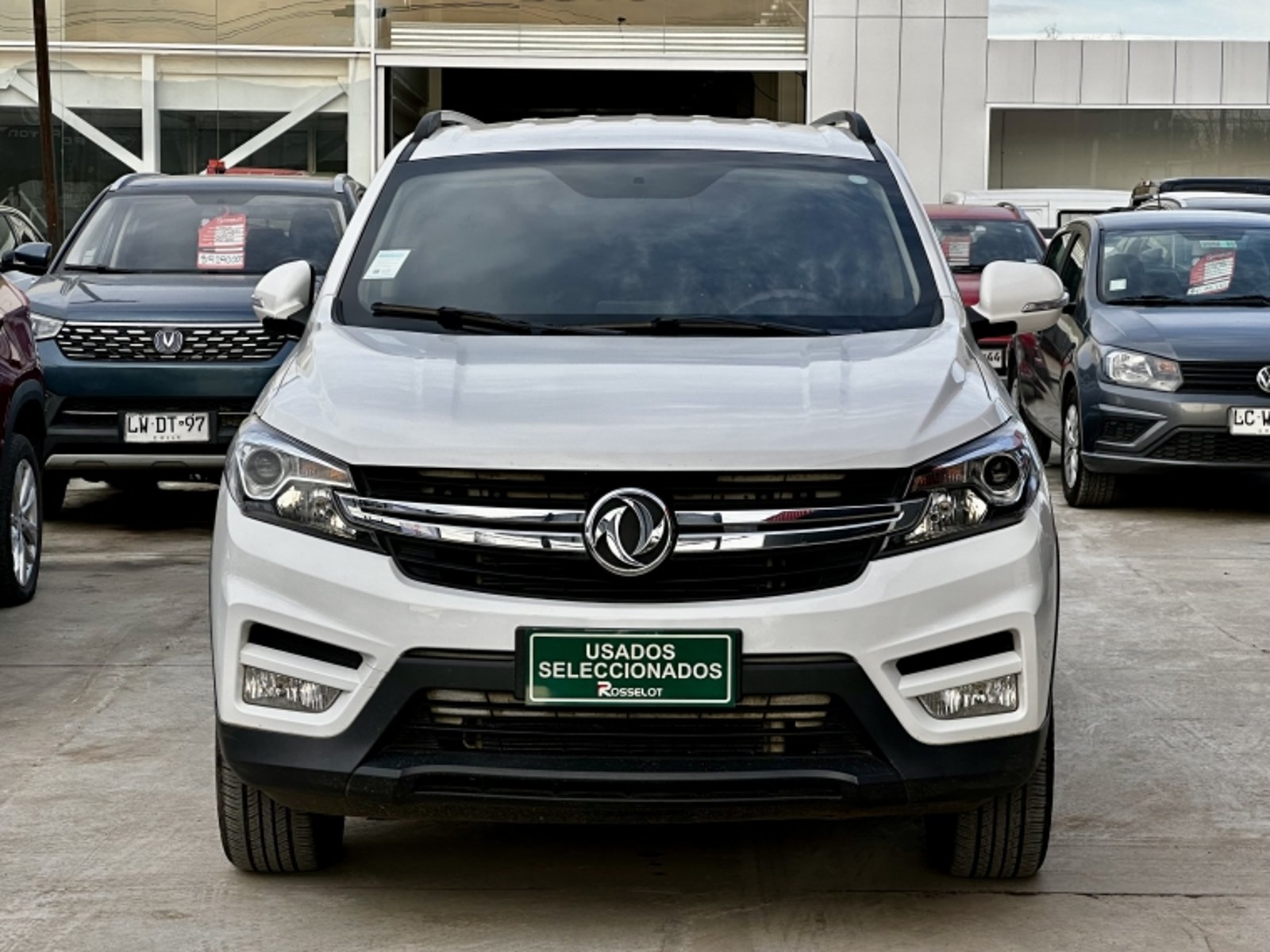DFSK 560 Suv 560 4x2 1.8 2024 - Foto 2 de 19