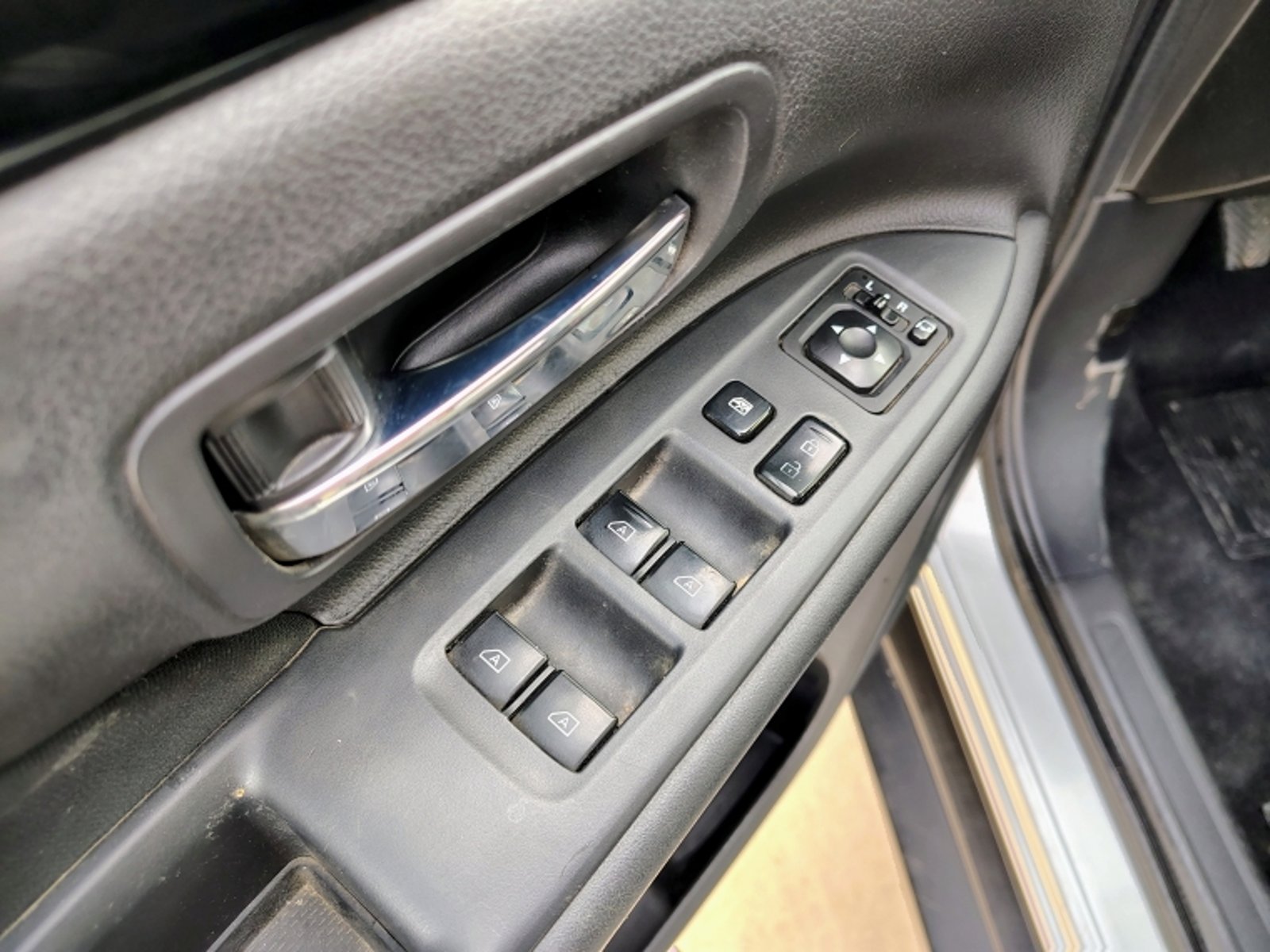 MITSUBISHI Outlander 2.0 2021 - Imagen 10 de 20