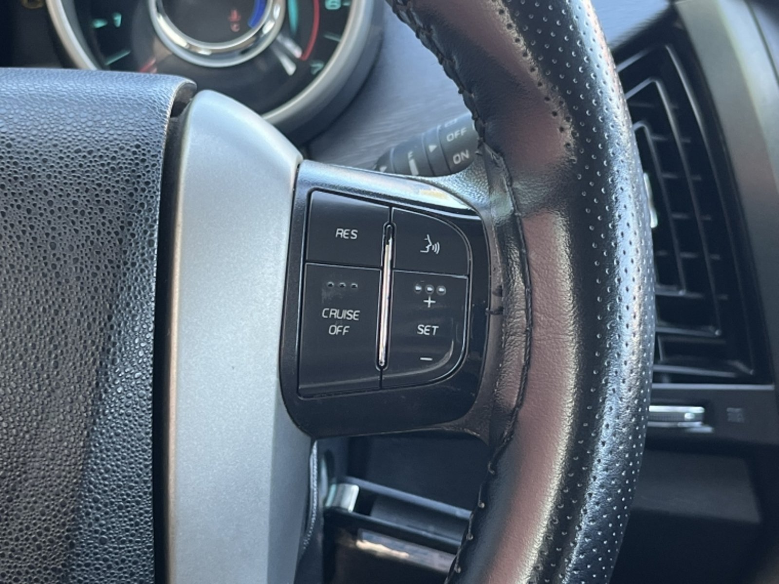 MAHINDRA XUV500 Xuv 500 2.2 2018 - Imagen 18 de 20